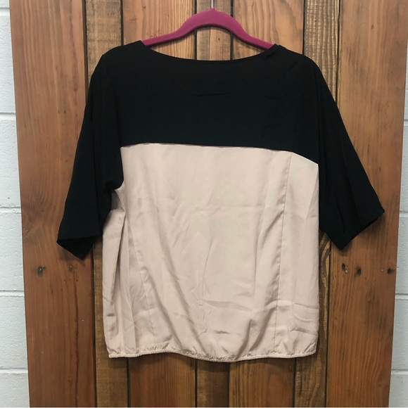 Ann Taylor Loft size small tan black top - Picture 7 of 7